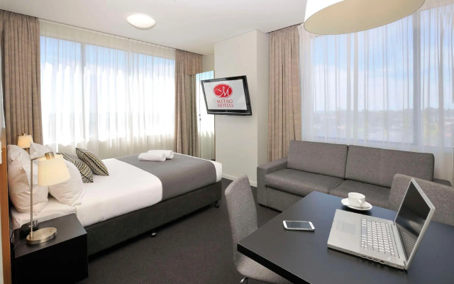 Metro Hotel Miranda