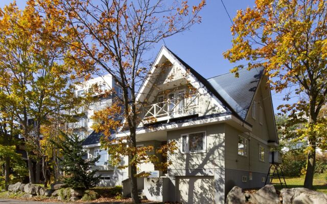 Powder Hound Lodge