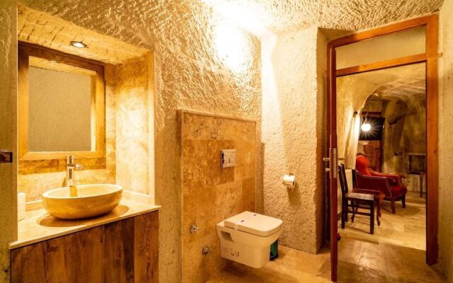 Cappadocia inans Cave & Swimming Pool Hot
