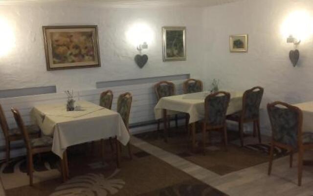 Top Hotel Garni