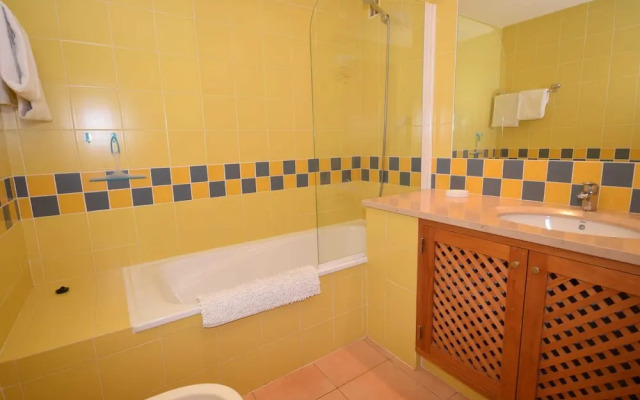 Apartment in Lagos With Terrace