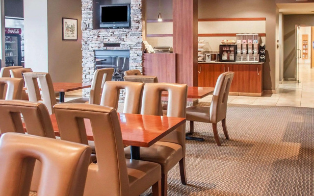 Quality Inn and Suites Winnipeg