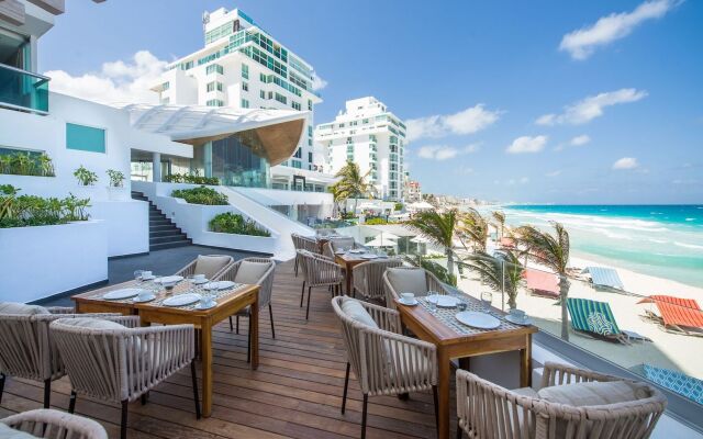 Oleo Cancun Playa All Inclusive Resort