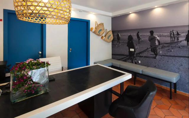 Costa D’Oiro Ambiance Village