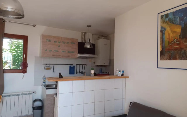 Jolie petite maison idéalement située