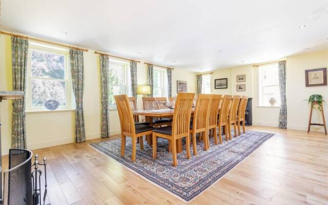 Charming 7-bed Estate House Near Gleneagles