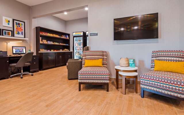 Best Western Ingleside Inn & Suites