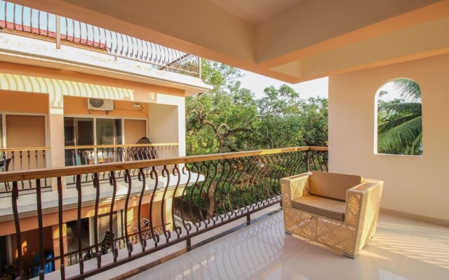 OYO 10803 Home 2BHK Poolside Siolim