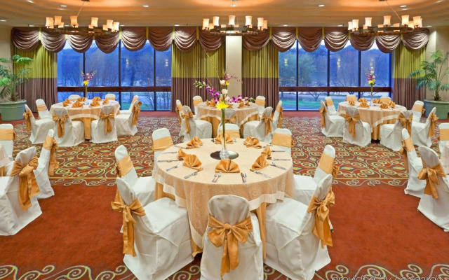 Holiday Inn Austin -Town Lake by IHG