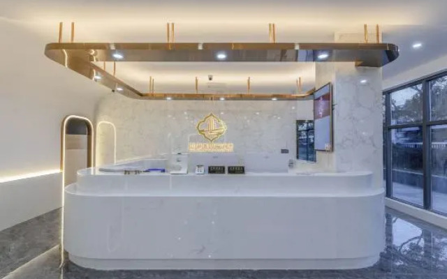 Yagangwan Four Seasons Hotel (Shanghai No.9 People's Hospital Fengcheng)