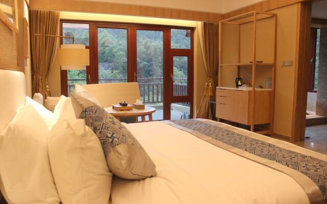 Narada Resort & Spa Cifu Lake Guangxi