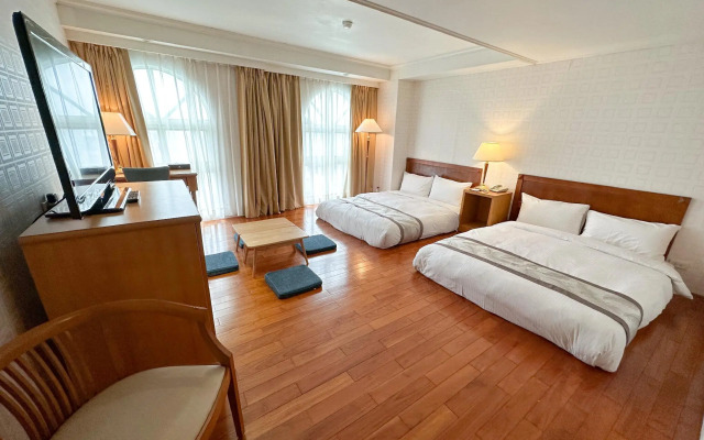 Grand Boss Hotel