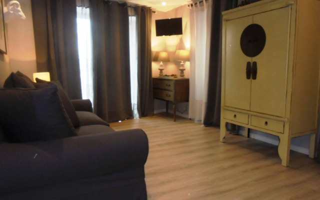 Hostal Tak