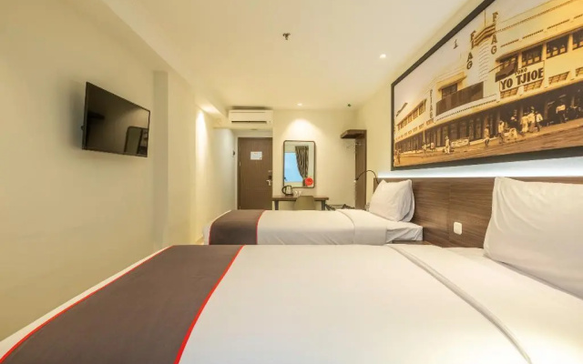 Super Oyo Collection O 22 Hotel Pasar Baru Heritag – Guest Rooms – Bandung