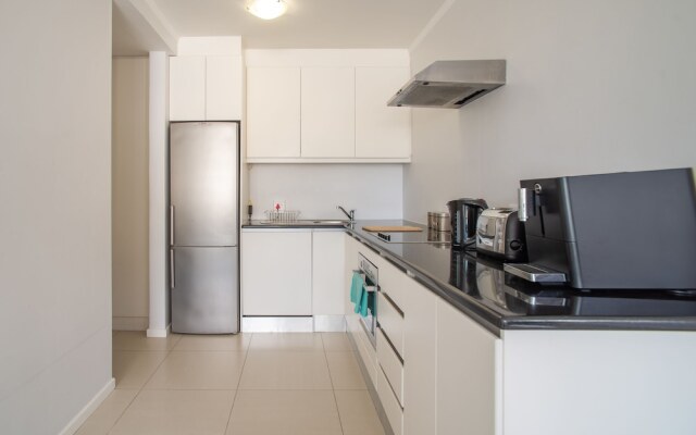 Four Seasons Apartments