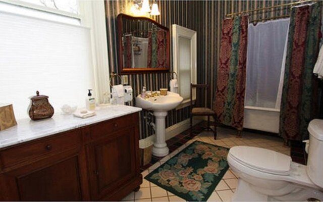 The Gables Wine Country Inn