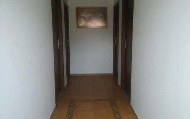 Pod Zachrypniętym Kogutem