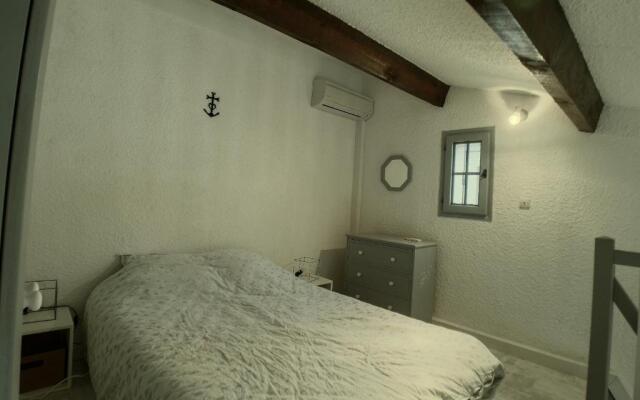 Appartement Saintes-Maries-de-la-Mer, 2 pièces, 4 personnes - FR-1-475-79