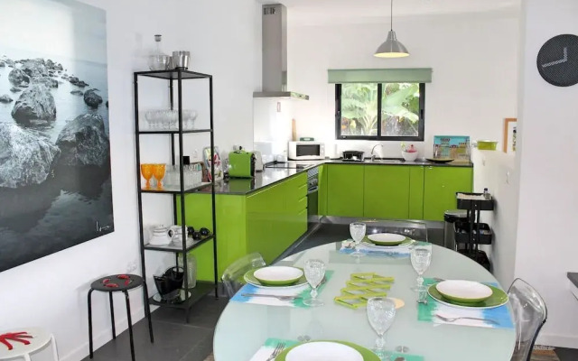 Grayci s House by Our Madeira