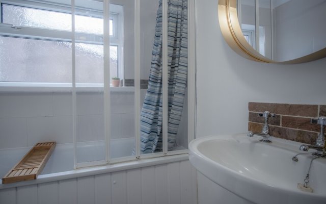 Langland Road - 1 Bedroom - Mumbles