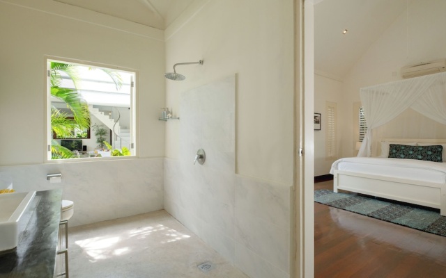 Villa Merta Sari 8 by Villa Finder – Guest Rooms – Kuta