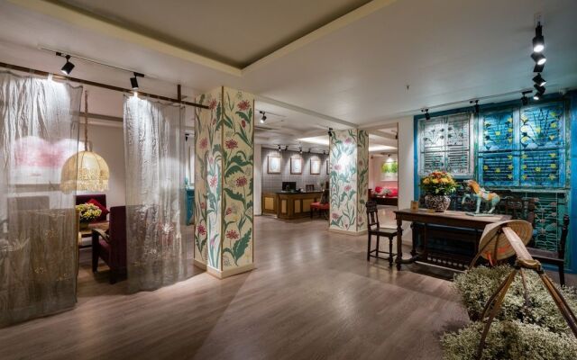 Hampton Hotel By Jinnu Lai