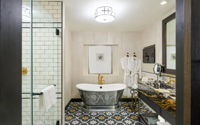 Hotel Drover, Autograph Collection