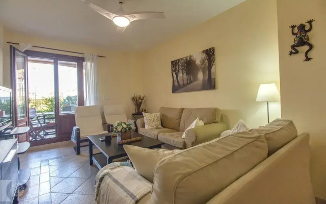 Charming 2-bedroom Apartment in Costa Esuri Golf