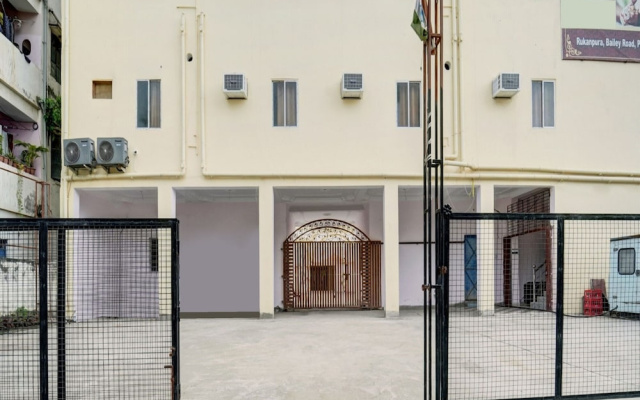 OYO 828246 Hotel Shahi Mahal
