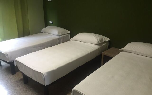 Milan Hotel - Hostel