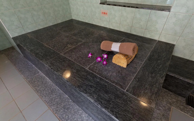 Hotel Luna Ikeda - Adults Only