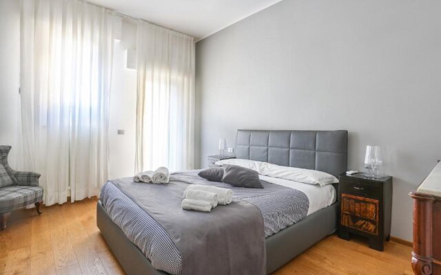 Luxury Pontevecchio Duplex 5 STARS APARTMENT- hosted by Sweetstay