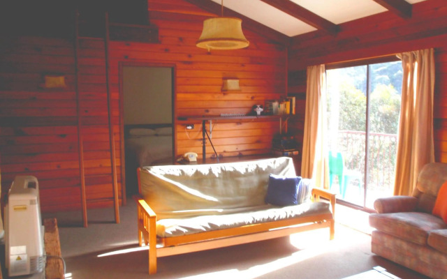 Retro 2 Bedroom Apartment