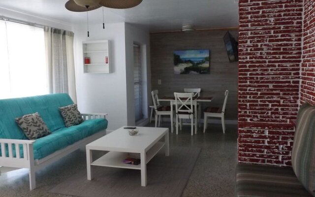 Beach Bright Inn