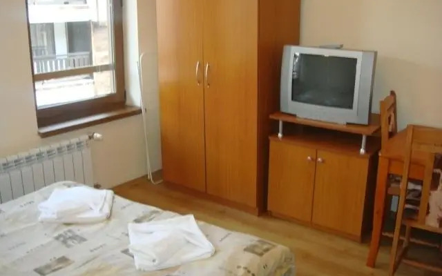 Studio in Cedar Lodge 3