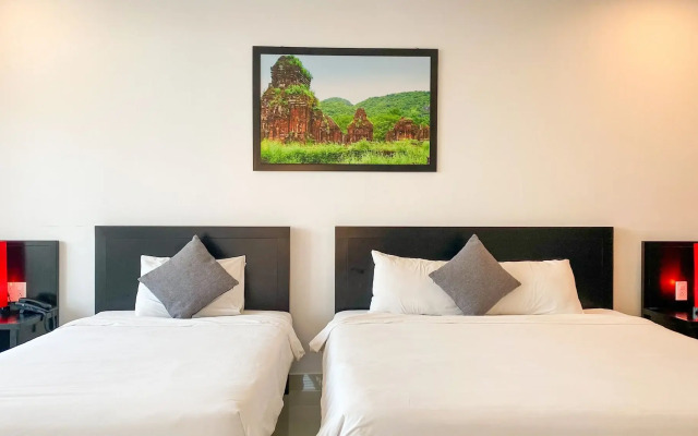 Riverside White House Boutique Hotel