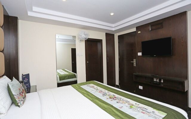 OYO Flagship 22444 Hotel Shiwalik Regency Mall Road
