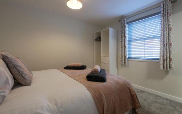 Crewe Short Lets 8 Victoria Court, Crewe