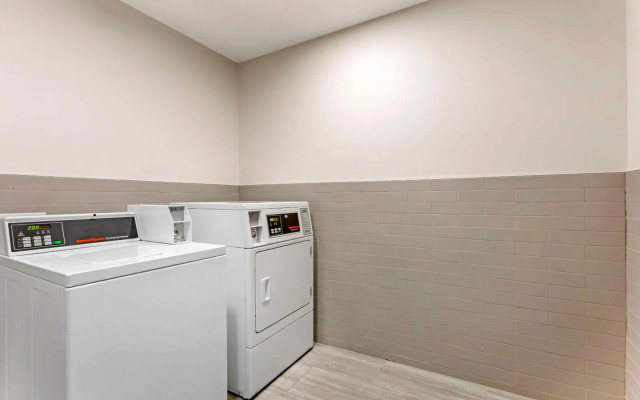 Comfort Suites At Tucson Mall