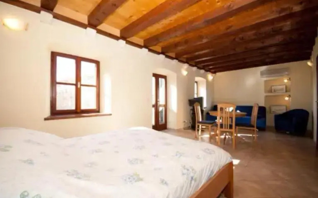 Apartments Peline 21