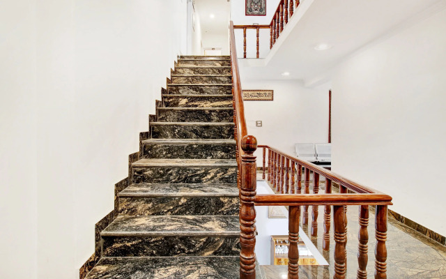 Collection O Dal Lake