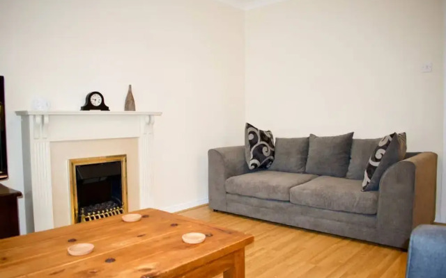 Homely 2 Bed Apartment Next To Leith Walk