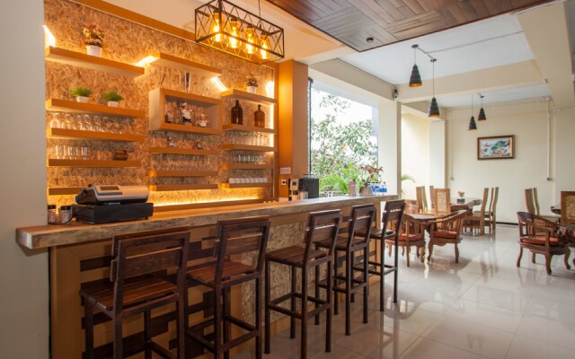 RedDoorz Premium @ Jalan Cengkeh