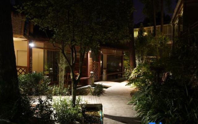 Ruyun Garden Hotel