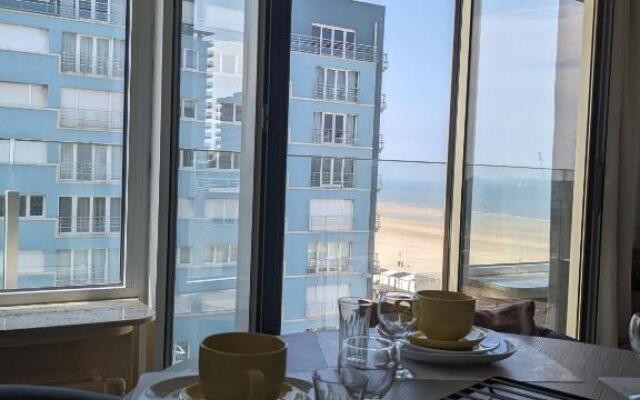 Studio Sun south- seaview-sea at 15meter-Ostend