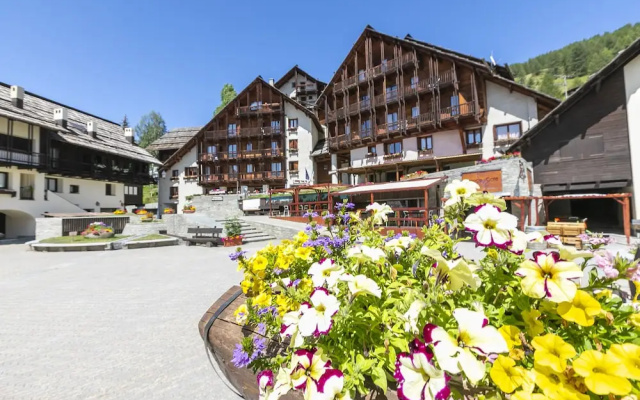 Grange Hike & Ski - 11C Sestriere