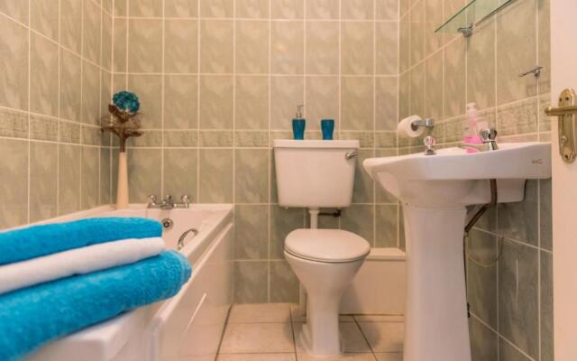 Atlantic Point Sea View Apartment