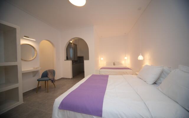 Markakis Studios Fira