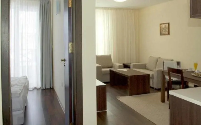 GT Aspen House Apartments