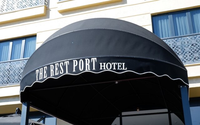 The Rest Port Hotel
